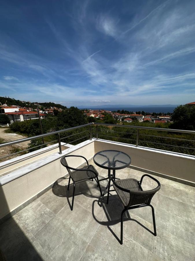 Lighthouse Apartments Kriopigi Esterno foto