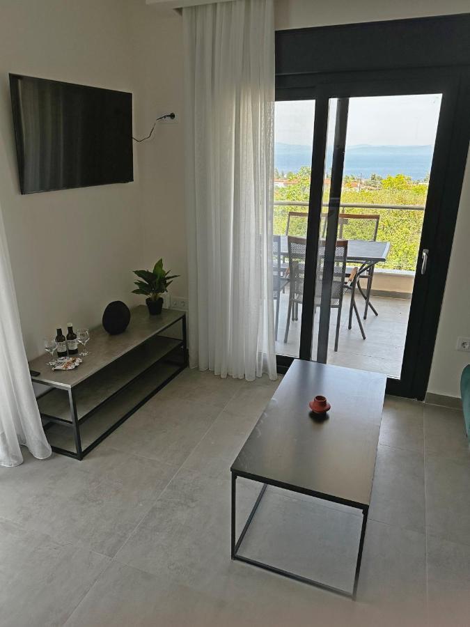 Lighthouse Apartments Kriopigi Esterno foto